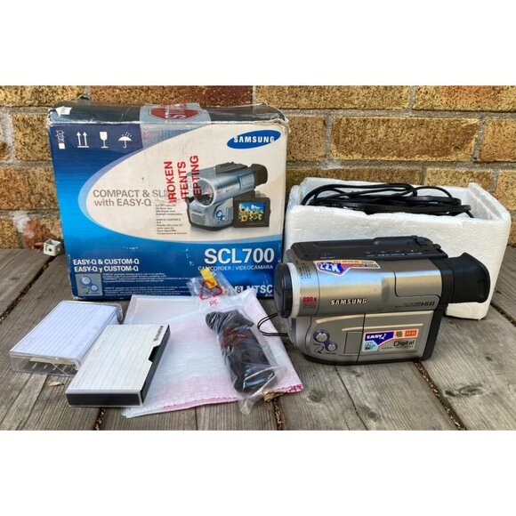 Samsung SCL700 SC-L700 HI8 HI 8 8mm Video8 Camcorder VCR Player Video Transfer - Picture 1 of 9